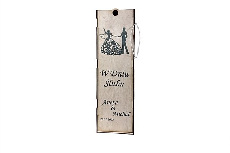 Skrzyneczka pudełko na wino - prezent na Ślub wzór1